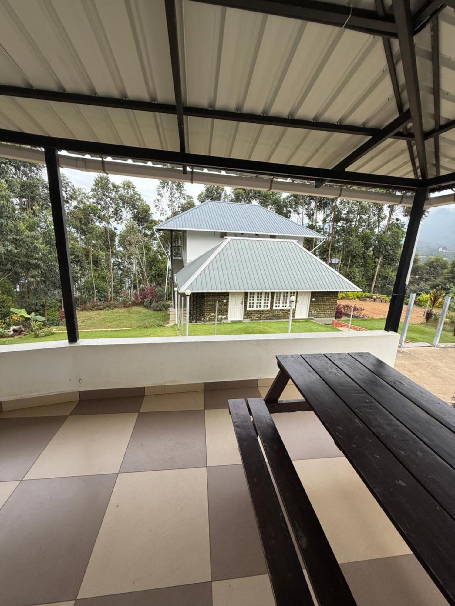 Hotel Honey Rock Kanthalloor Esterno foto