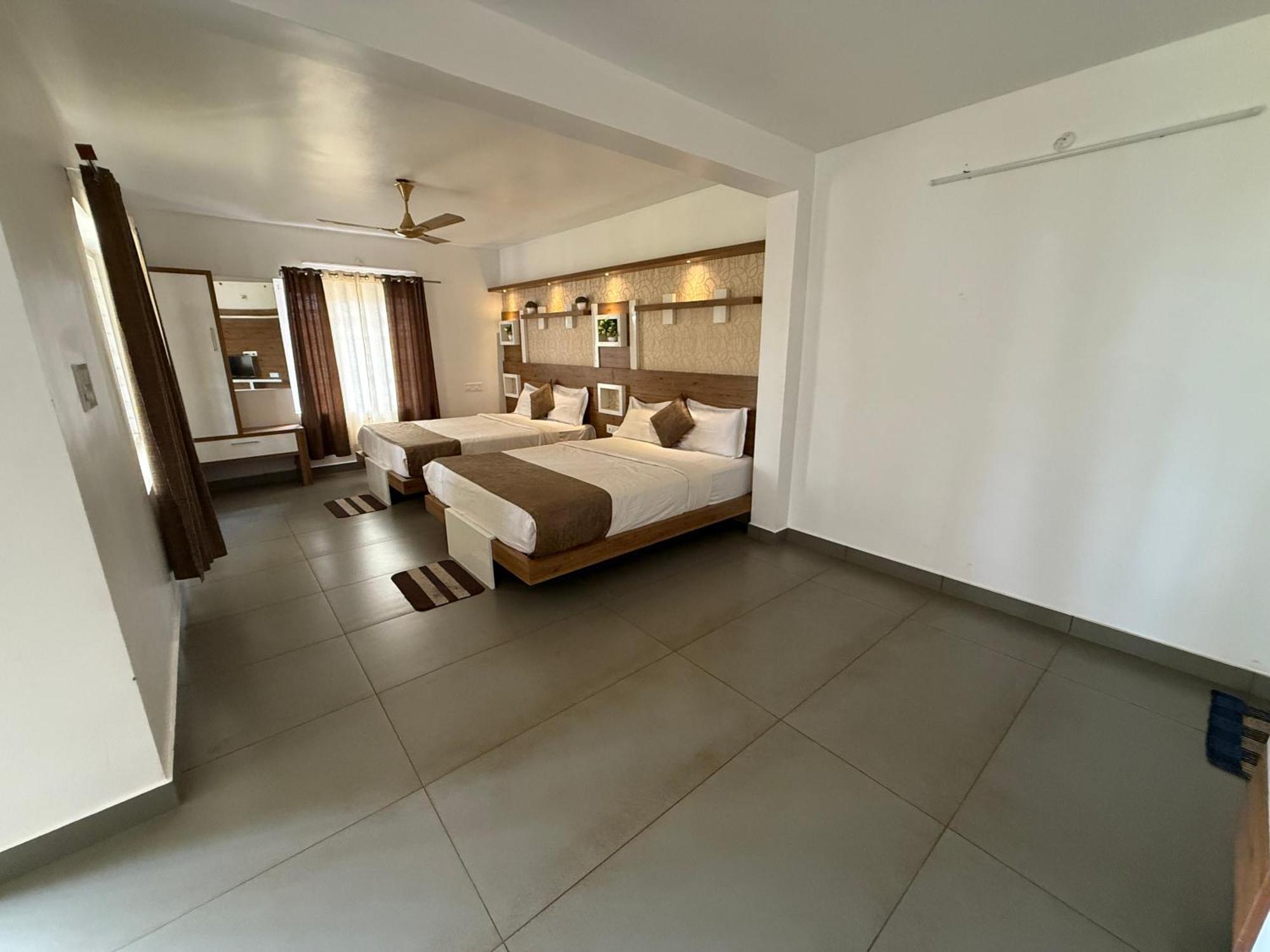 Hotel Honey Rock Kanthalloor Esterno foto
