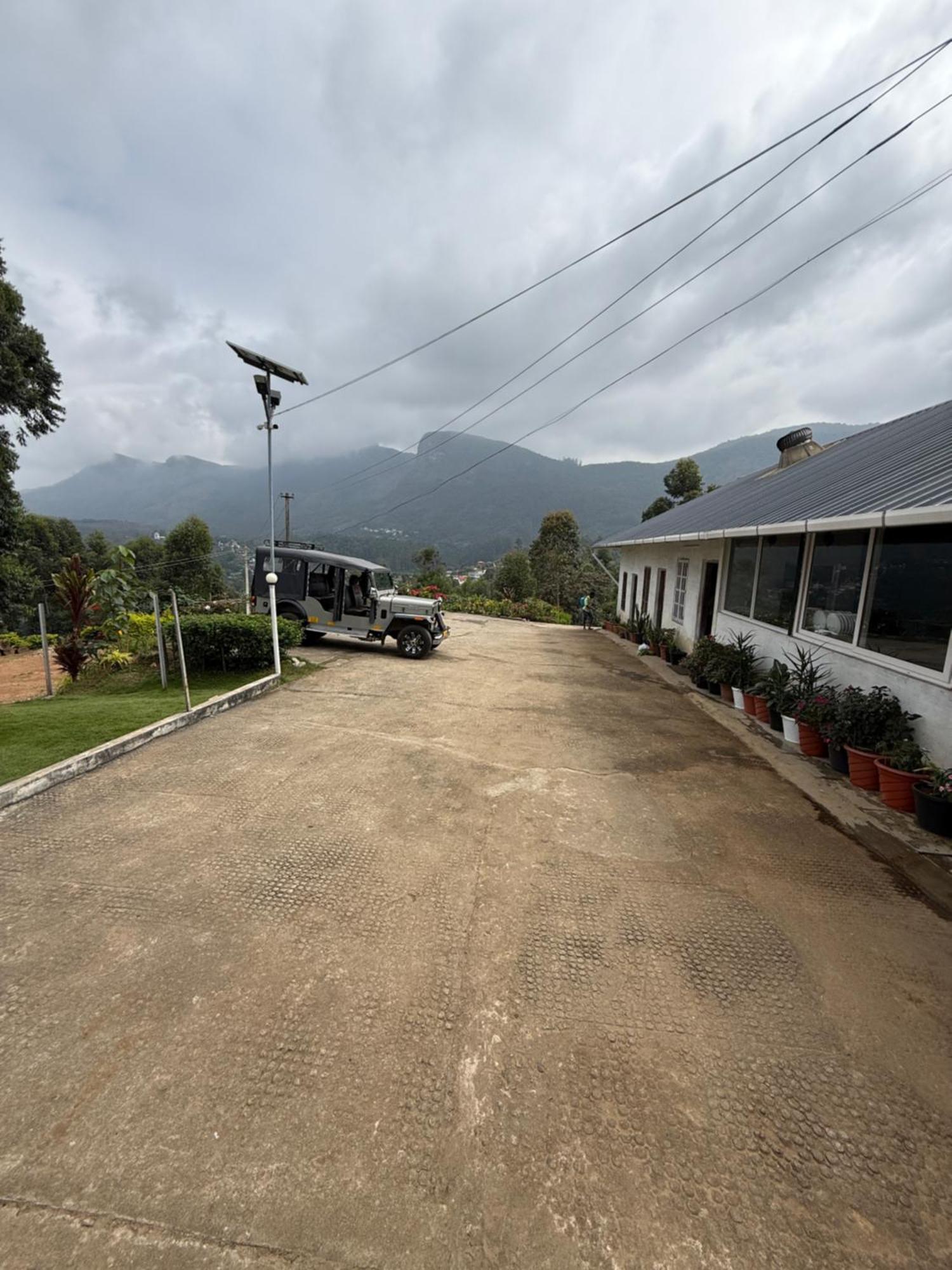 Hotel Honey Rock Kanthalloor Esterno foto