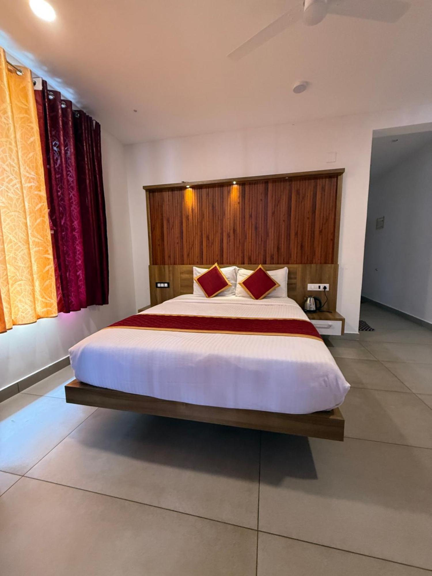 Hotel Honey Rock Kanthalloor Esterno foto